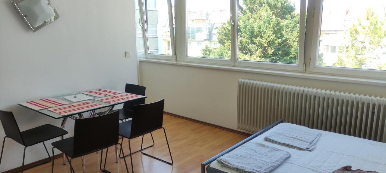 Affordable Studio Near City Center Wien Ngoại thất bức ảnh