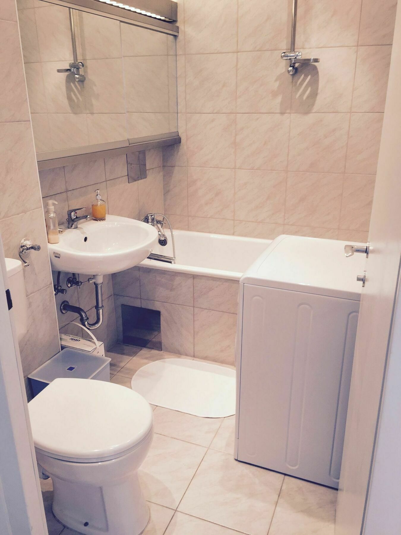 Affordable Studio Near City Center Wien Ngoại thất bức ảnh
